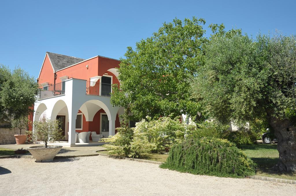 Gasthaus Relais Casabella Martina Franca Exterior foto
